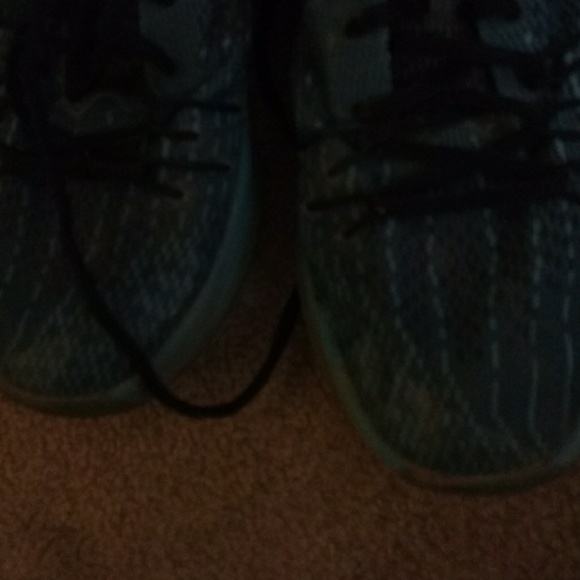 Nike - Picture 3 of 3